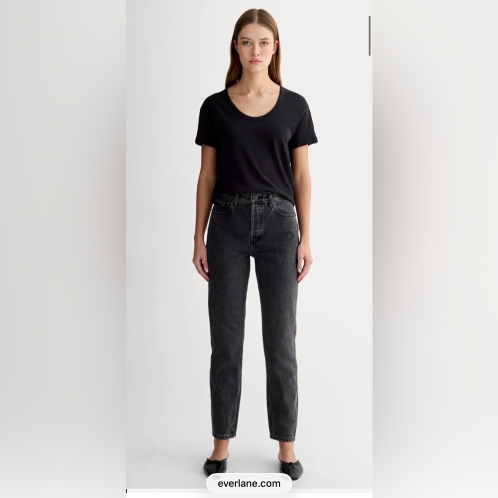 Women's High-Rise Straight Jeans in Washed Black